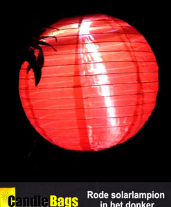 Onze rode solarlampion op zonne energie