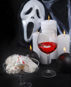 oogbal kaars in glas wijn