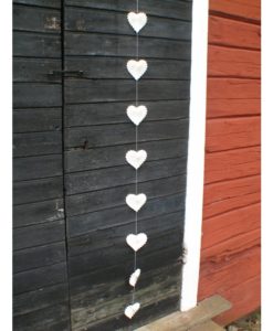 Alternative view of Hearts on a string