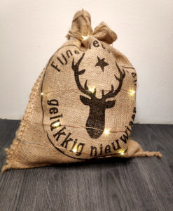 jute zak feestdagen met verlichting 2